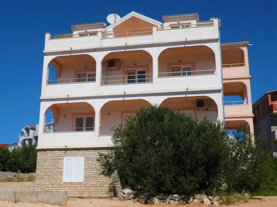 Apartment House Helena Primosten Exterior photo