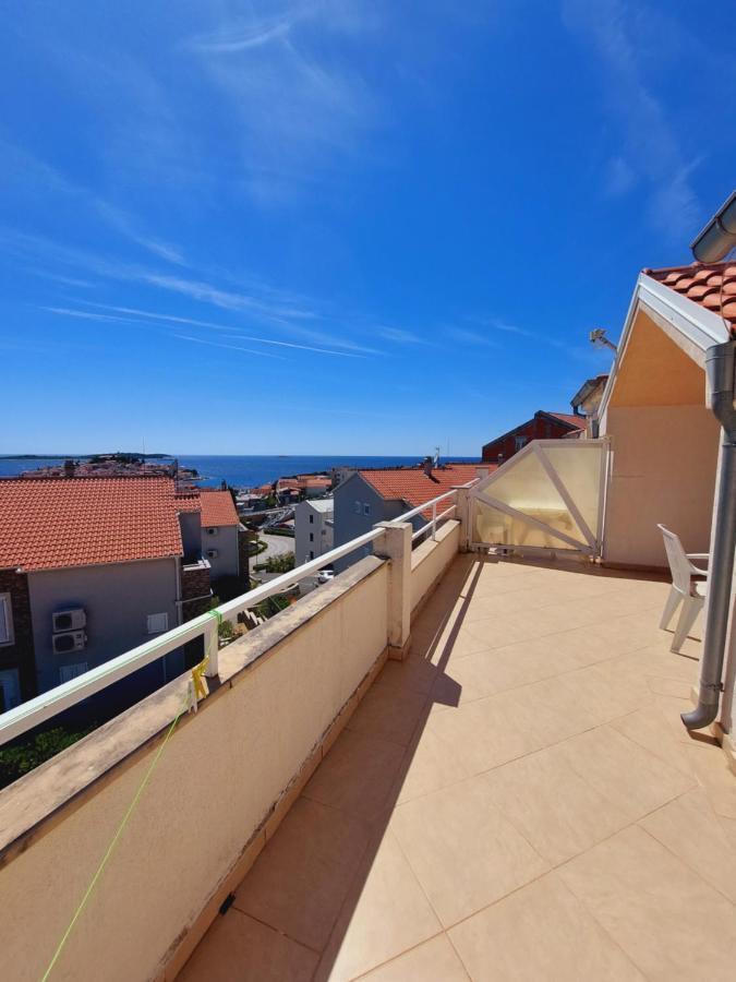 Apartment House Helena Primosten Exterior photo
